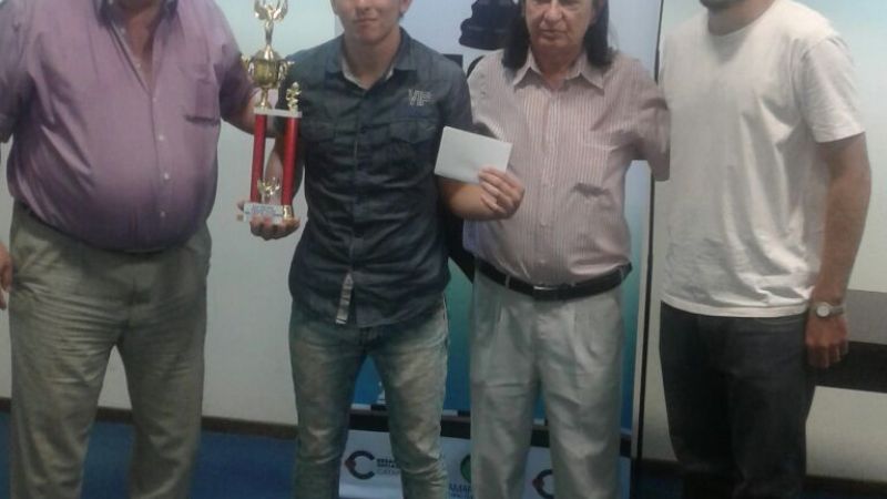 Carlos Ocampo se quedó con la primera fecha del Blitz de la FCA