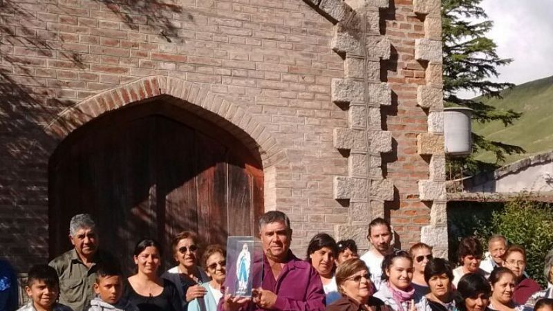 Consagraron el altar de la capilla de Alto de las Juntas