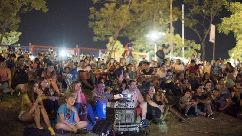 Notable aceptación del ciclo “Cine Bajo Las Estrellas”