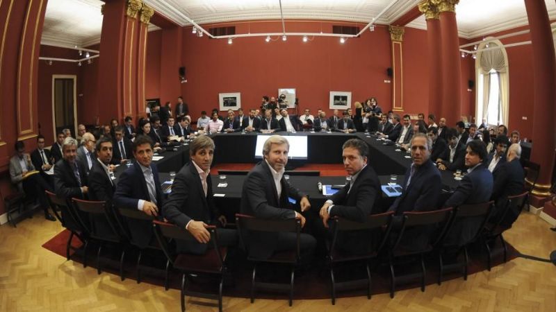 Gobierno avanzó con provincias para la reforma de Ley de Coparticipación