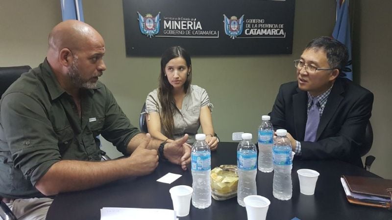 Minería recibió a consejero económico y comercial de China