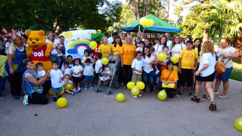 Los pequeños del Jardín Maternal en el Día Internacional contra el Cáncer Infantil