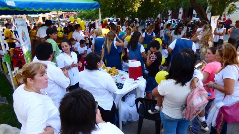 Los pequeños del Jardín Maternal en el Día Internacional contra el Cáncer Infantil