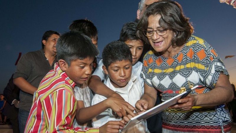 Colorido cierre de actividades en el CIIC