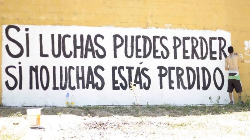 Las plazas de la ciudad se llenaron de poesía