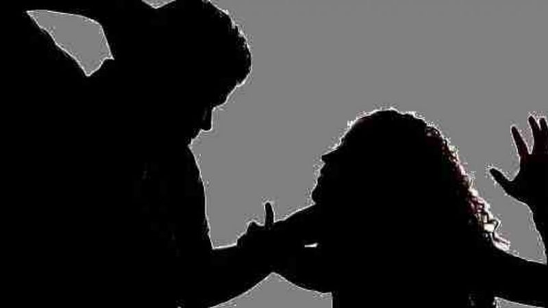 Tras una acalorada discusión, golpeó a su pareja