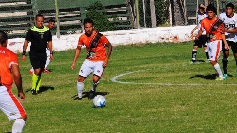 Villa Dolores venció al CAI capitalino y “mandan” los chacareros