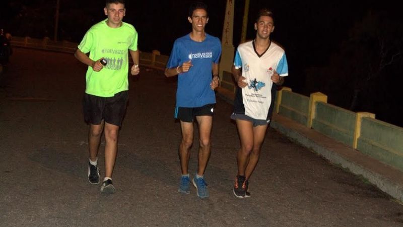 Lucas Castro y Verónica Leiva ganaron la nocturna en El Jumeal