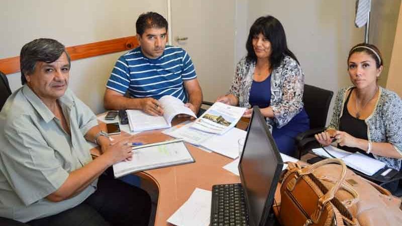 Senadores de Ambato y Paclín trabajan en conjunto con Educación Media