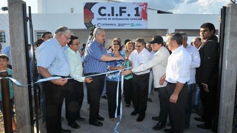La Gobernadora inauguró el Centro de Integración Familiar