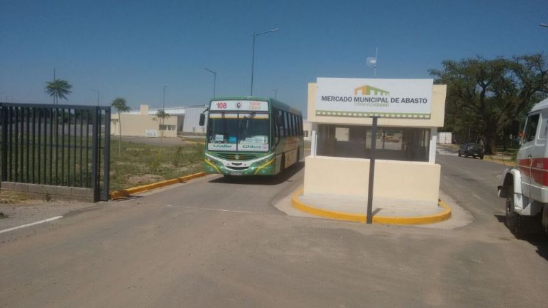 Transporte público en el Mercado de Abasto
