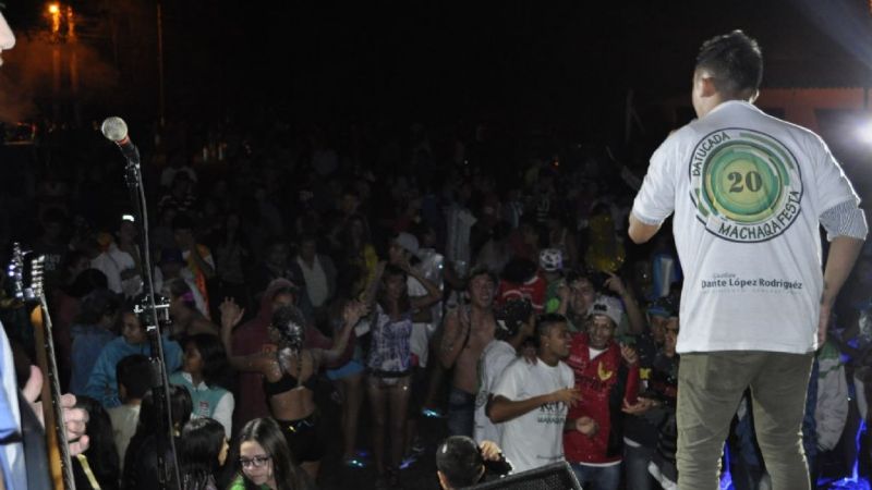 Carnavales coloridos en El Rodeo