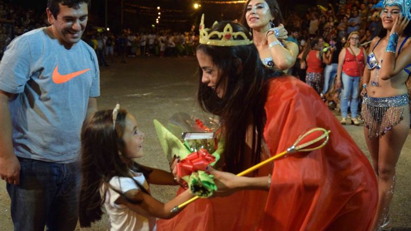 Se llevó a cabo la primera noche de "Fray de Carnavales"