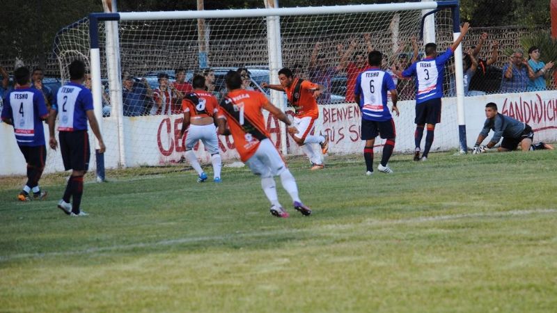 V. Dolores-Independiente se “roban” la atracción en los cruces del Federal “C”