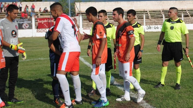 V. Dolores-Independiente, 17.15 hs., y el CAI-Tesoriri a las 17.45