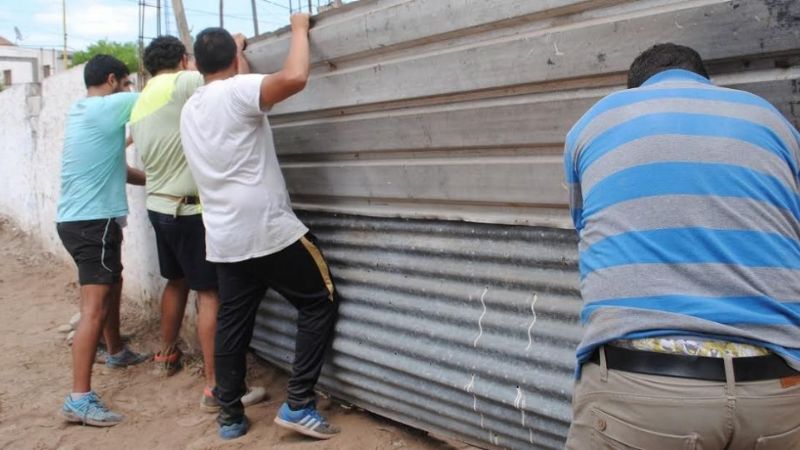 Con apoyo de la “Muni”, el “Círculo” limpió el terreno de su futura sede