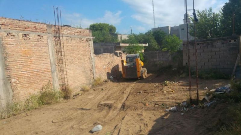 Con apoyo de la “Muni”, el “Círculo” limpió el terreno de su futura sede