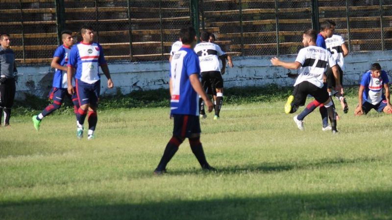 Independiente de San Antonio venció a “la Villa” y está casi clasificado