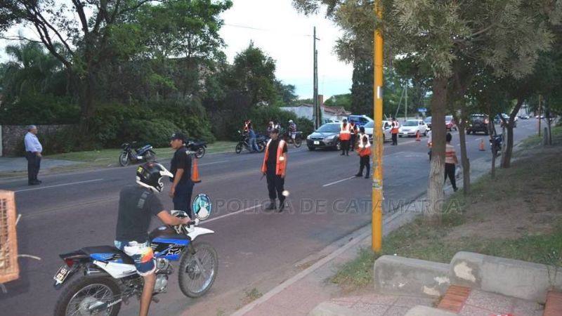 Secuestran motos en control vehicular en la Capital