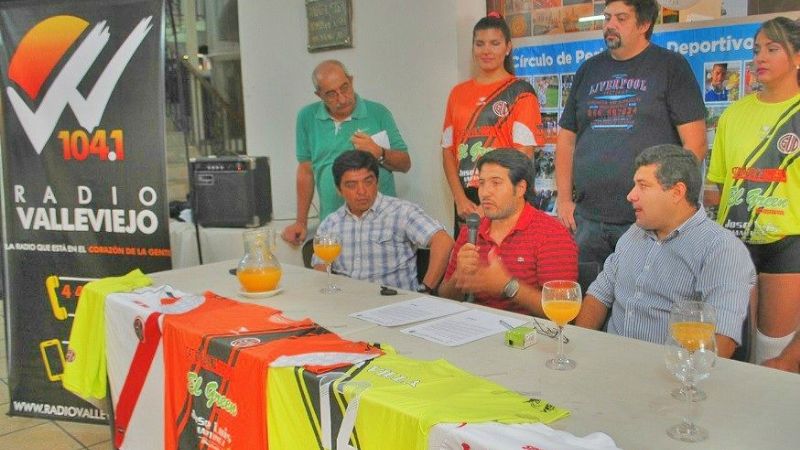 Villa Dolores presentó las camisetas para el Federal “C”