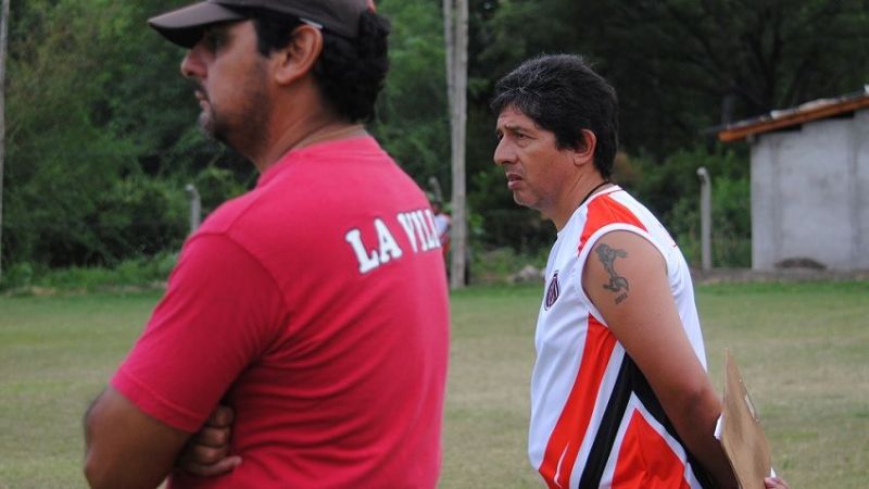 Villa Dolores e Independiente de San Antonio en un expectante debut