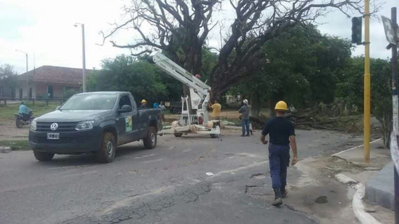Intenso temporal de lluvia y viento en Recreo