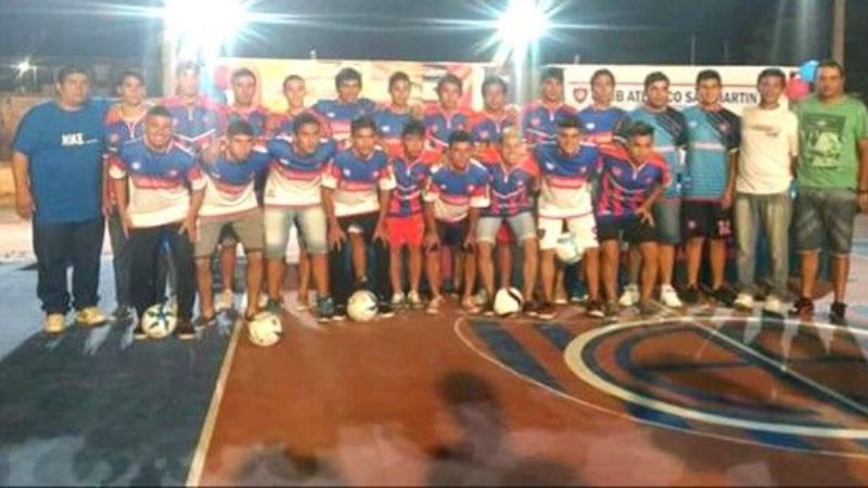 San Martín presentó indumentaria oficial