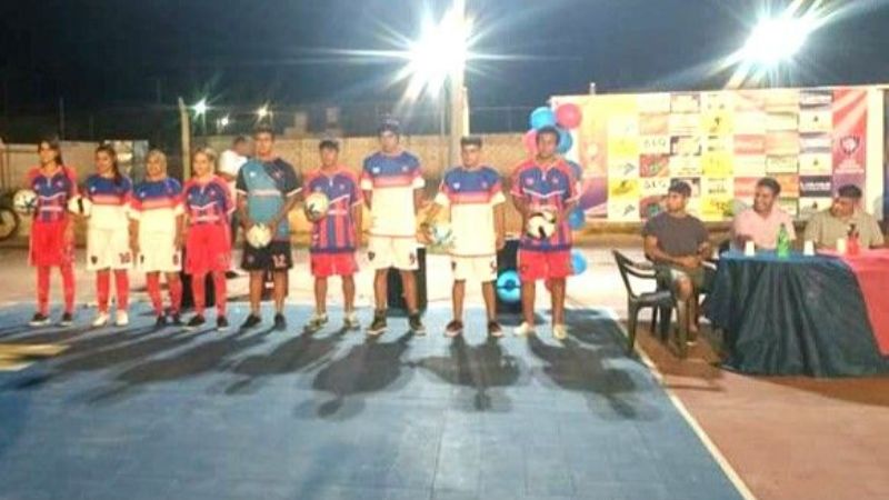 San Martín presentó indumentaria oficial