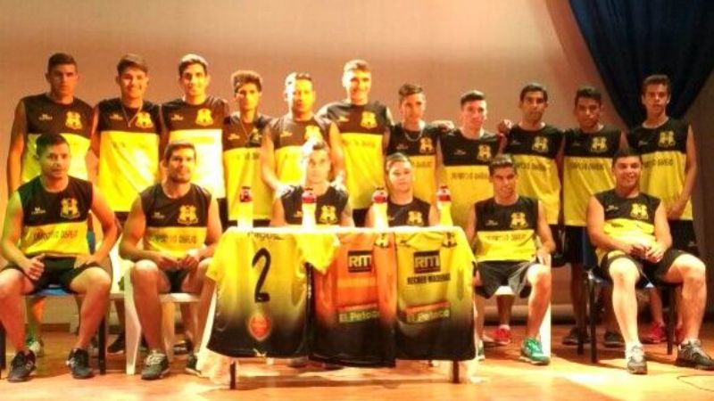 Deportivo Obrero presentó equipo oficial