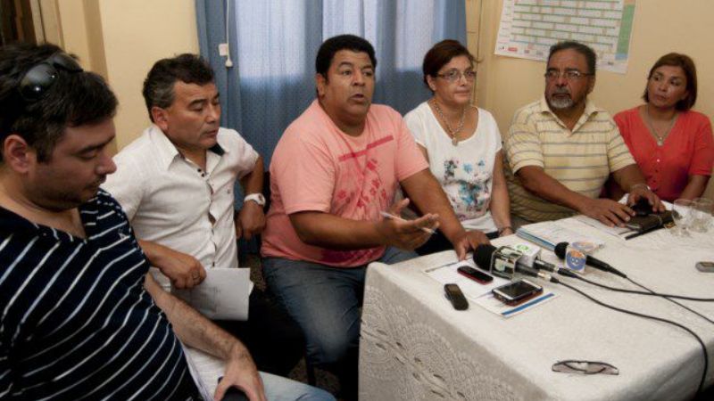 Gremios rechazan un 18% de aumento salarial para docentes