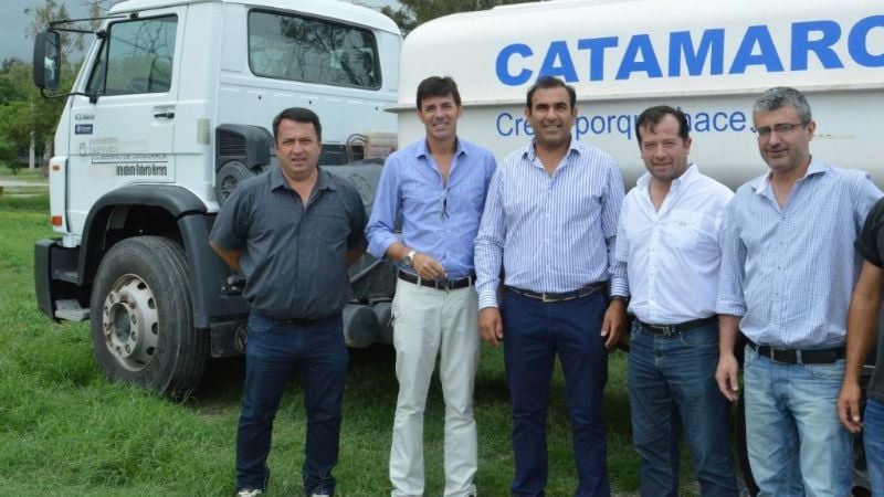 Oficializan la entrega de un camión a la DASI