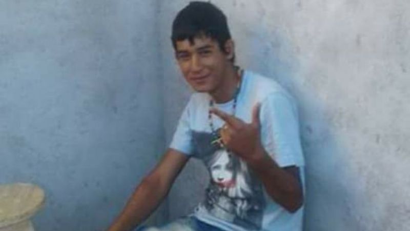 La madre de Cardozo acusó a policías y ordenaron la necropsia