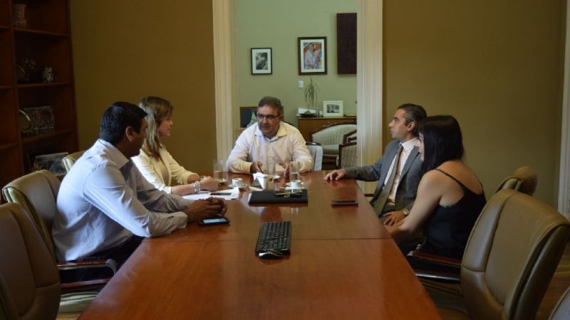 Reunión con el decano de Derecho por Congreso Nacional e Internacional