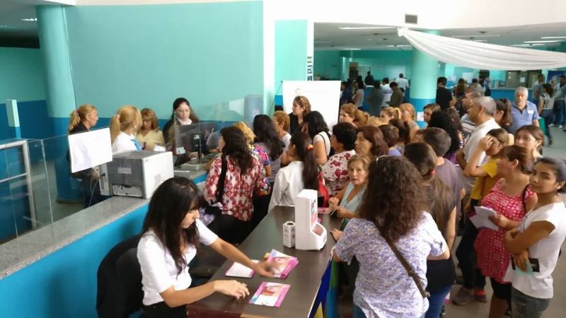 Exitosa campaña contra el cáncer de mama y cuello uterino