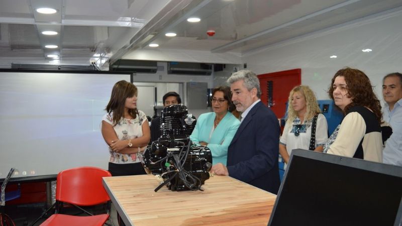 Aulas talleres móviles ofrecerán capacitaciones en toda la provincia