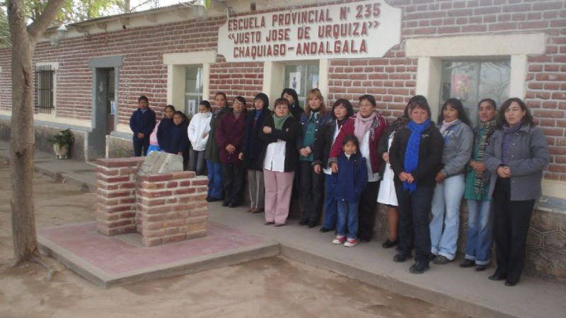 Trabajan en la escuela de Chaquiago