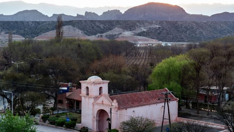 Autoridades y docentes investigadores de Agrarias visitaron Hualfín