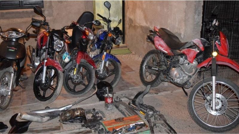 Secuestran motos y gran cantidad de moto partes