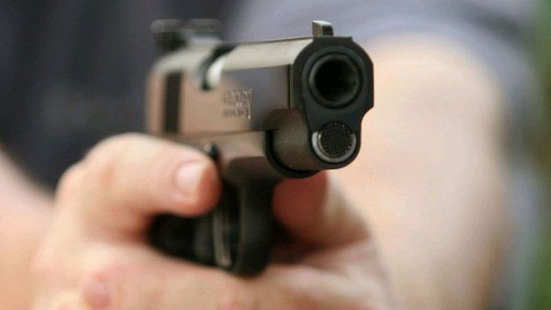 Madre entregó el arma de fuego que su hijo llevó a la escuela