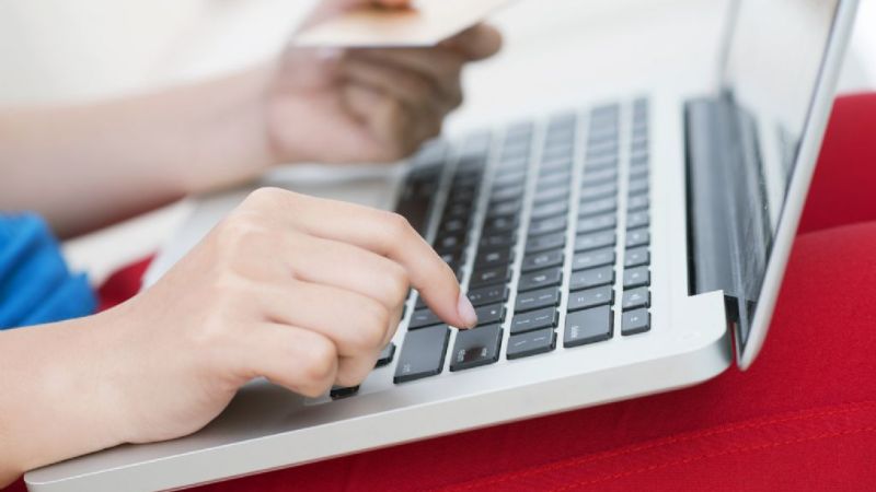 Advierten sobre oferta en Internet de productos alimenticios no autorizados