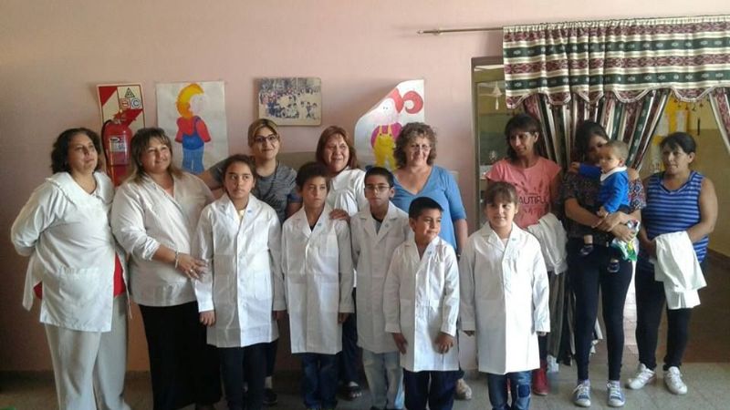La senadora Sánchez recorrió escuelas de La Paz