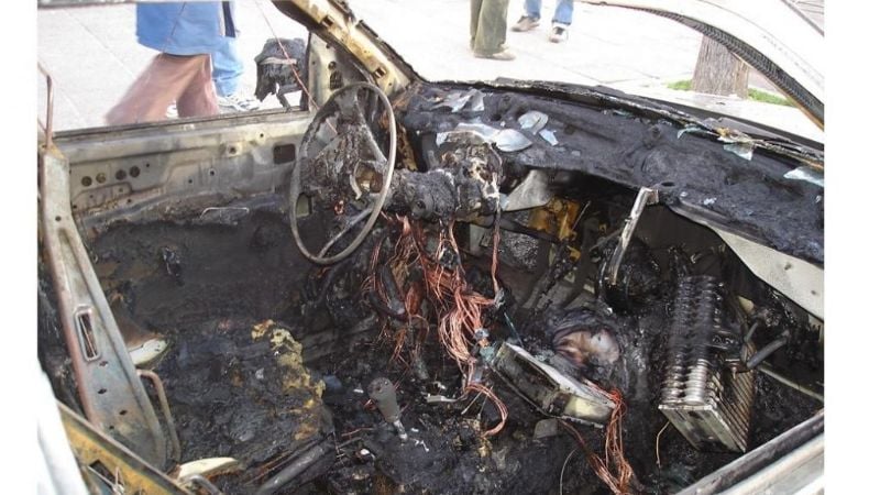 Se incendió un auto