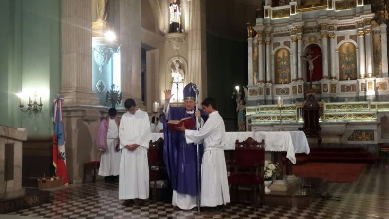 El Obispo presidió la misa del Miércoles de Ceniza en la Catedral