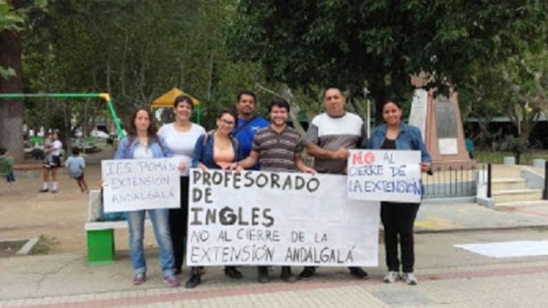 Cierre de carreras en el IES Andalgalá