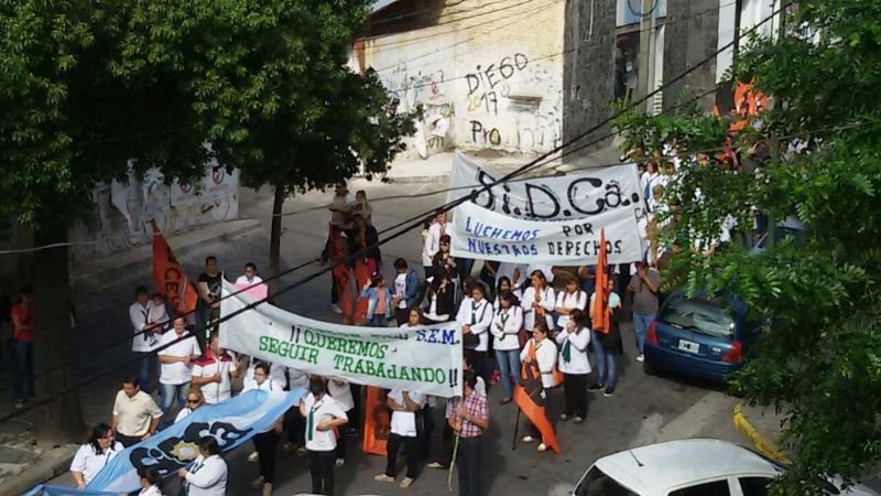 Docentes se movilizan
