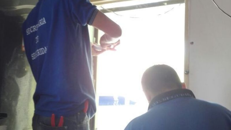 Instalan alarmas en el Colegio “Juan Pablo II”