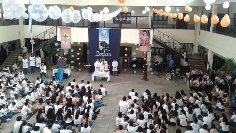 El colegio parroquial Nuestra Señora de Guadalupe celebró sus Bodas de Plata