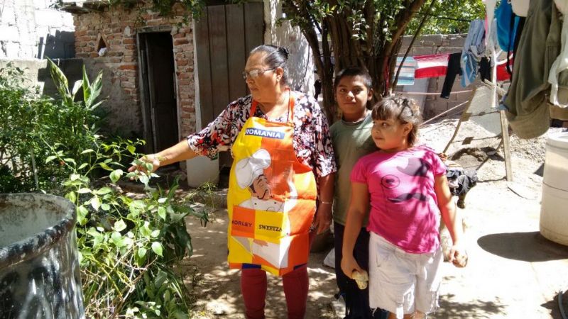 Vecinos le reclaman cloacas al intendente Herrera