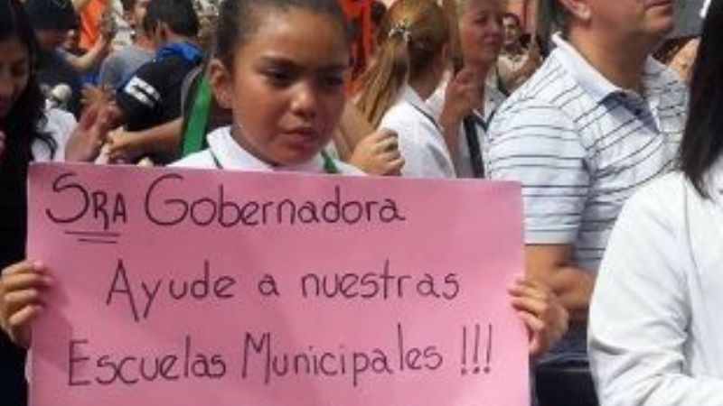 Alta adhesión al paro nacional docente