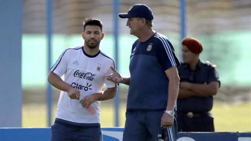 La Selección sumó a Messi y Agüero asoma como titular